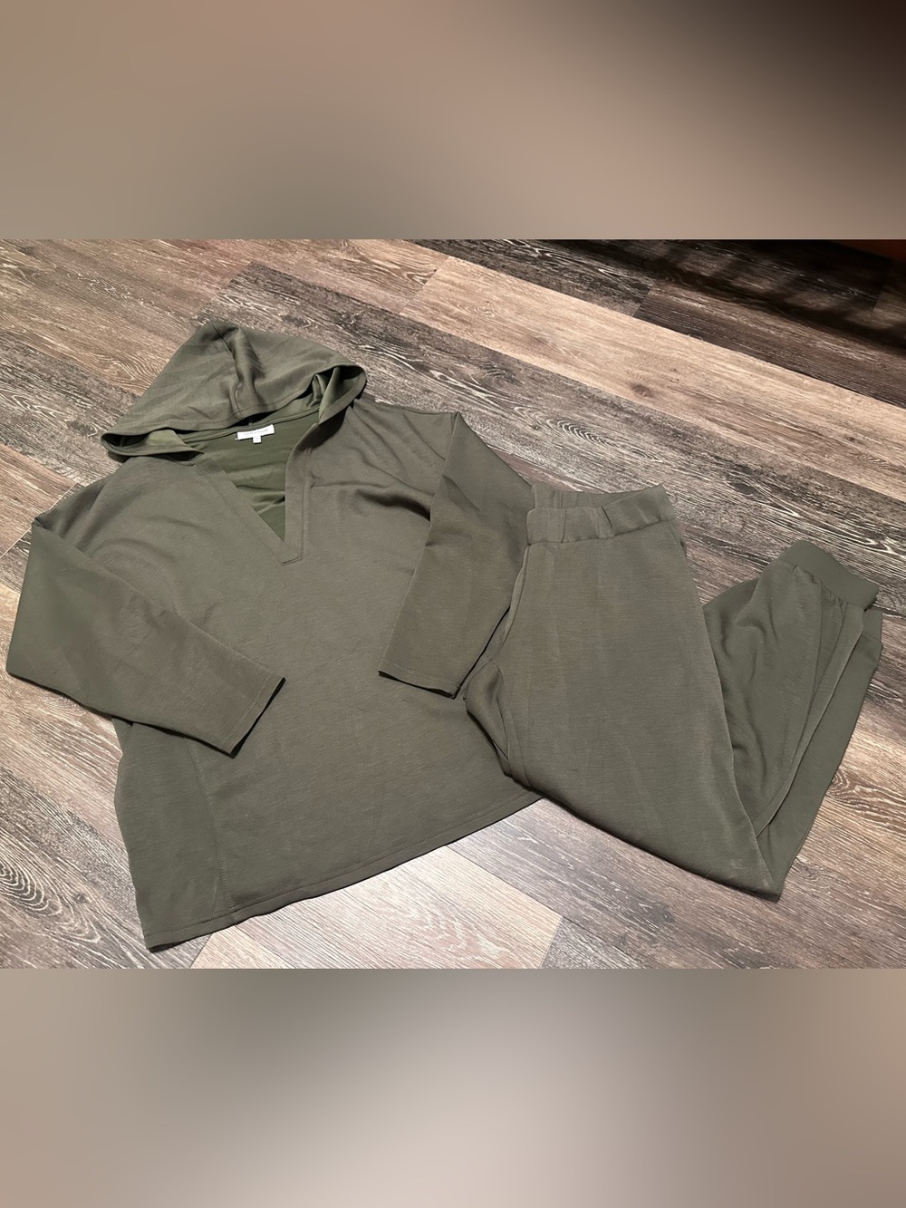 NWOT Motherhood Maternity Set
